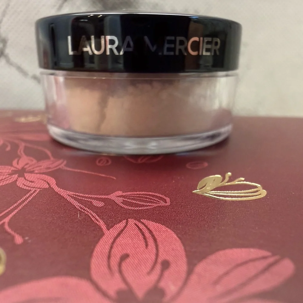 NEW .7oz mini laura mercier Translucent Setting Powder